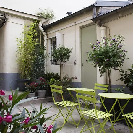 Montmartre Sacre Coeur Apartment *