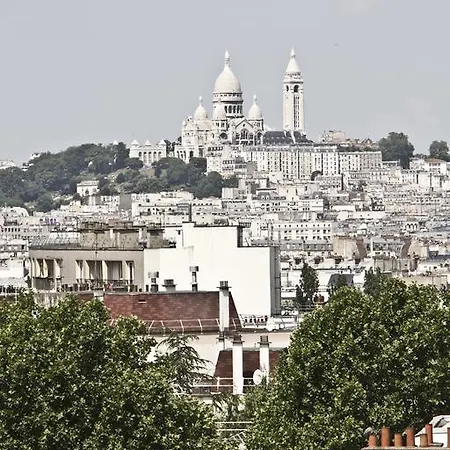 Montmartre Sacre Coeur Paris