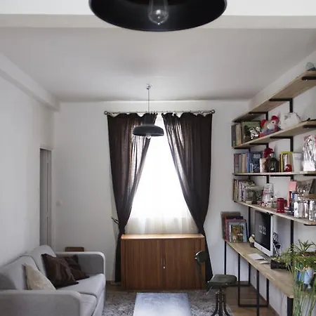 Montmartre Sacre Coeur Apartment